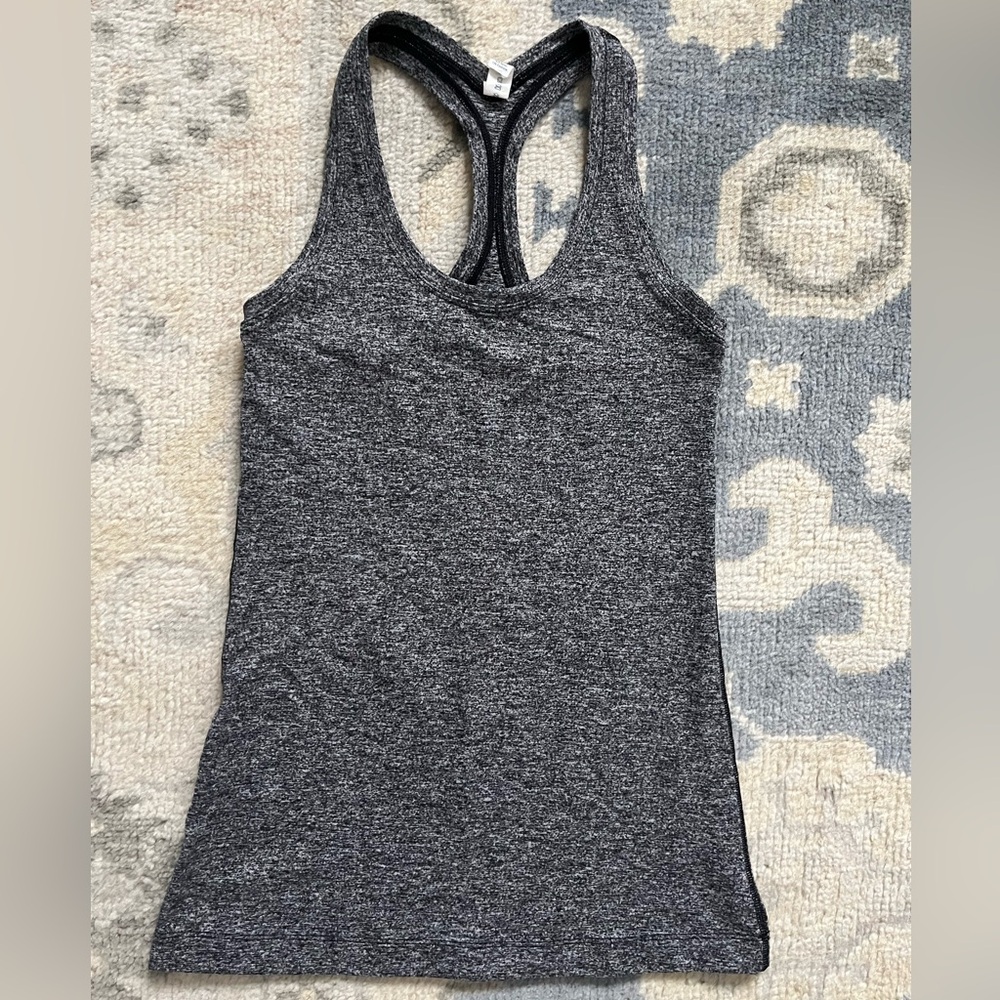 Lululemon tank